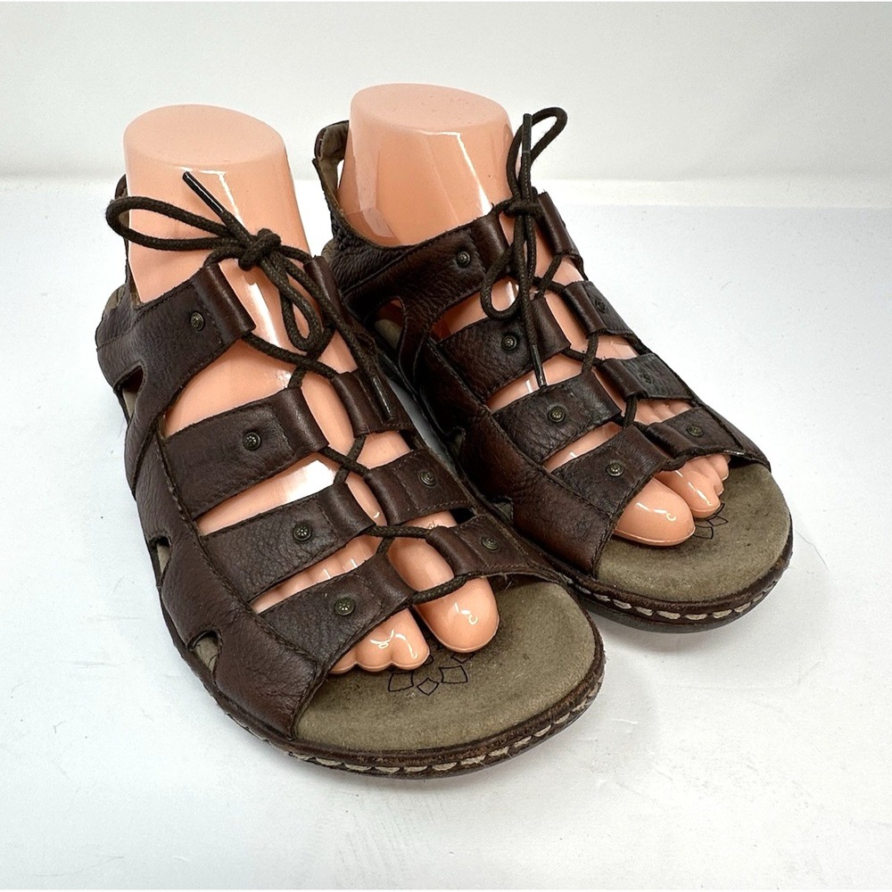 Taos Lace Up Gladiator Sandals Womens Size 8 Brown Leather Studded Comfort
